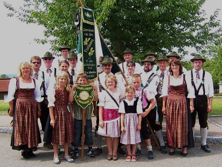 beim letzten Schützenfest 2009 in Huisheim waren wir mit einer ansehnlichen Mannschaft beteiligt. Es war ein sehr schönen Fest!!!